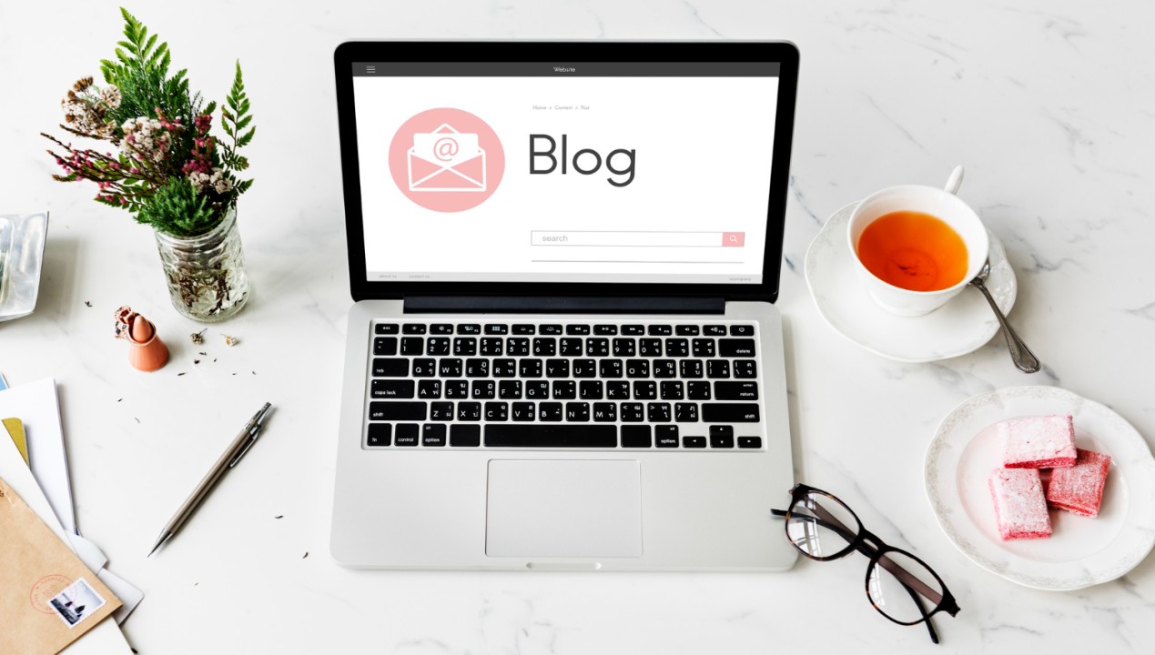 Lựa chọn phát triển blog doanh nghiệp và blog cá nhân sẽ mang lại nhiều lợi ích cho thương hiệu. Bài viết này, Bizfly sẽ chia sẻ đến bạn một số thông tin hữu ích về blog doanh nghiệp và blog cá nhân để bạn tham khảo.
