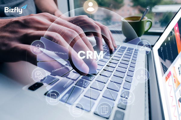 Tại sao việc duy trì dữ liệu CRM lại quan trọng trong tiếp thị B2B? 