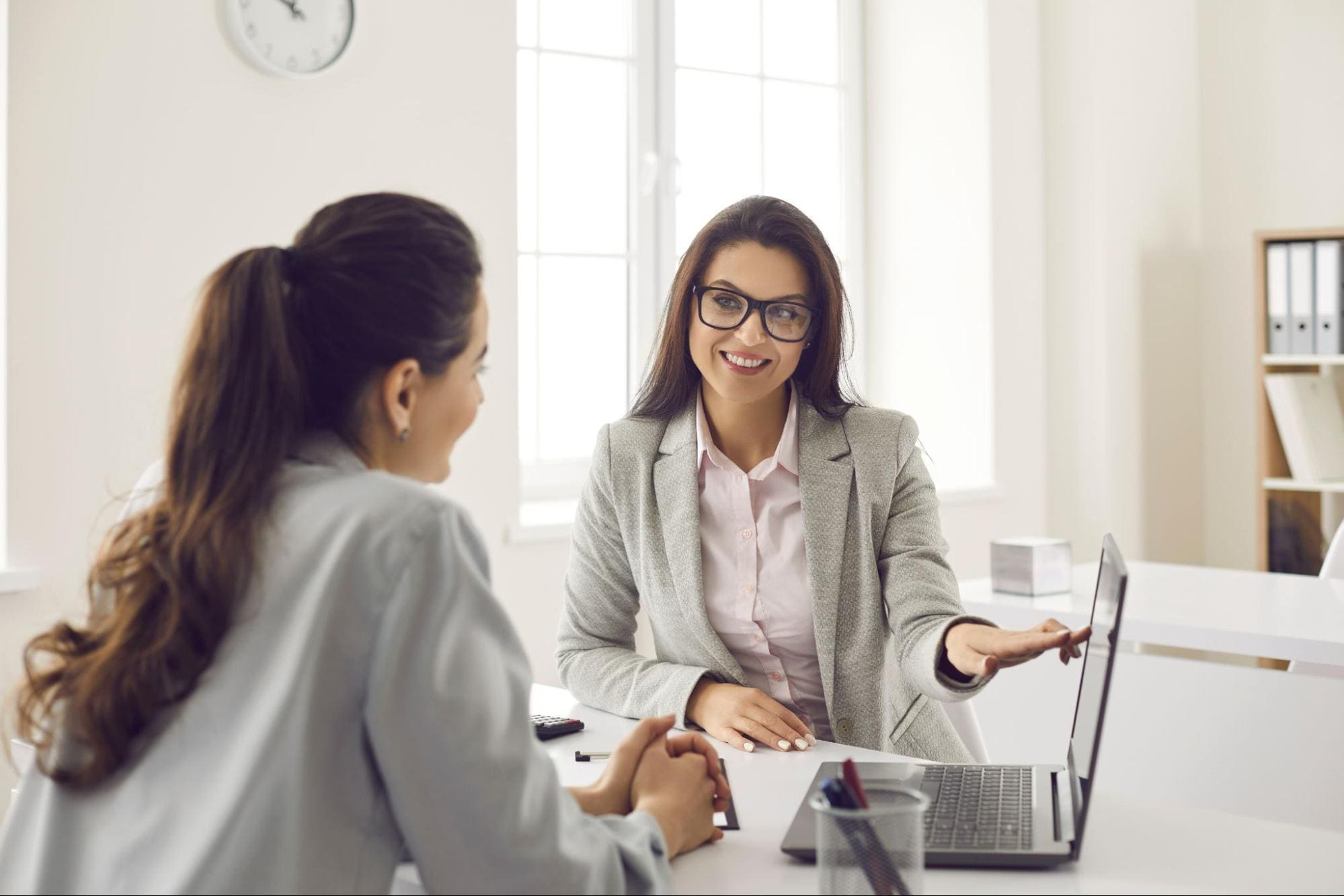 Tải miễn phí] Báo cáo Xu hướng Bán hàng nổi bật cuối 2024 - đầu 2025