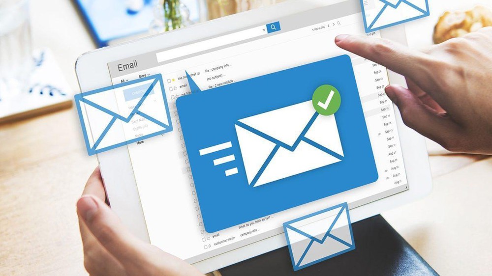 Cách gửi email hàng loạt bằng Mail Merge trộn thư