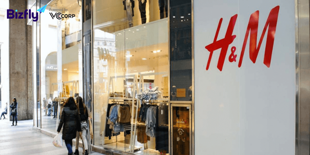 H&M - tăng 15% doanh số nhờ hỗ trợ khách hàng mọi lúc mọi nơi