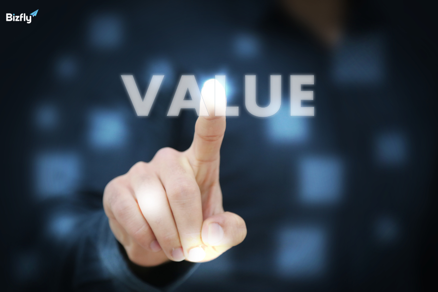 Yếu tố giá trị trong mô hình VRIO thể hiện những sản phẩm vô hình và hữu hình mà doanh nghiệp đang sở hữu