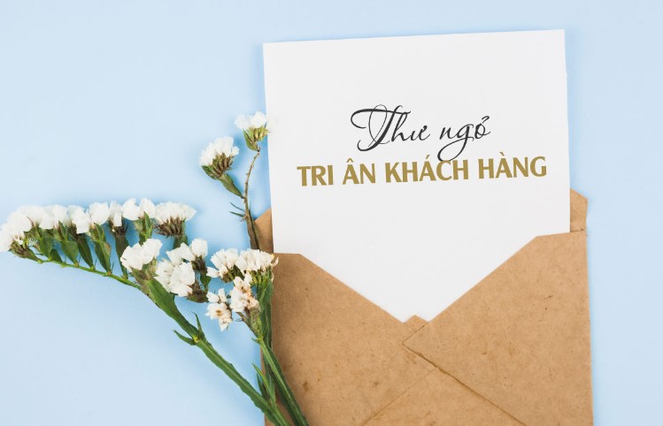 Thư tri ân khách hàng sẽ trở nên đặc biệt đối với khách hàng hơn khi có một phần quà nhỏ đi kèm